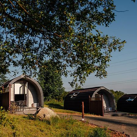Glamping Pods Apartment Milngavie Bagian luar foto