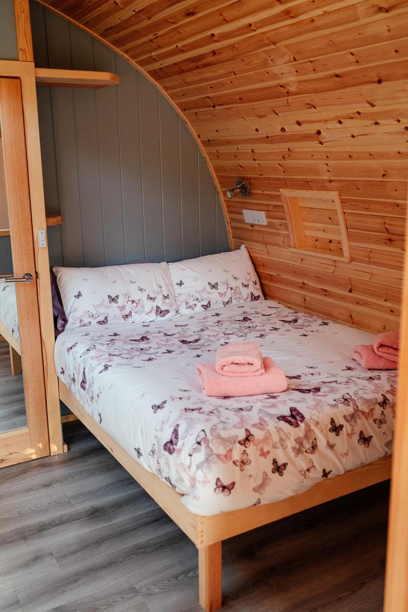 Glamping Pods Apartment Milngavie Bagian luar foto